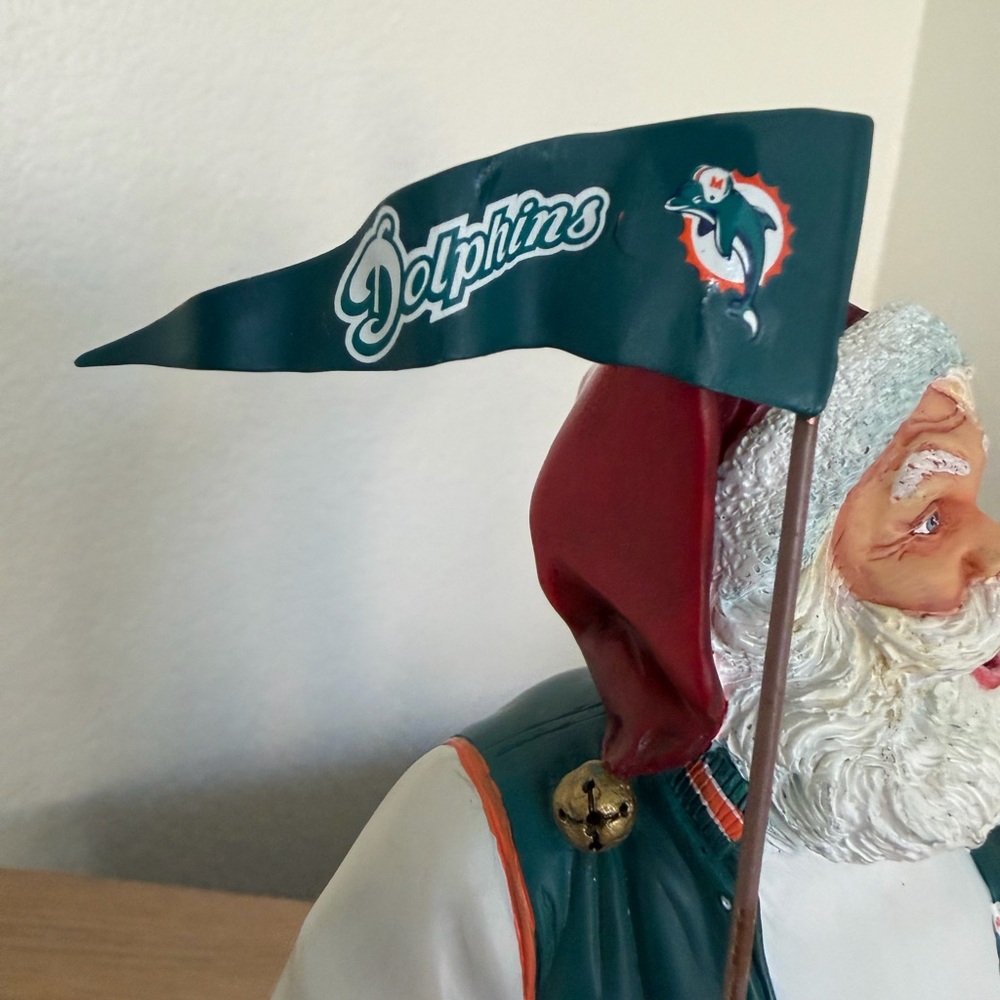 Danbury Mint Miami Dolphins Santa Figurine - - Picture 6 of 7